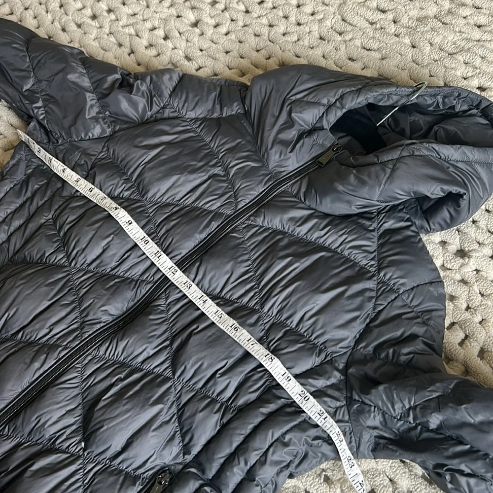 Michael Kors Quilted Hooded Jacket - Picture 7 of 7
